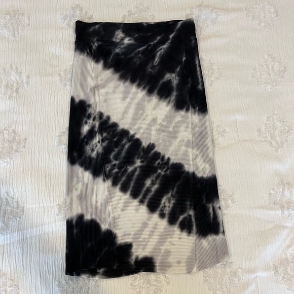 tie dye pencil skirt, size small - Picture 2 of 4